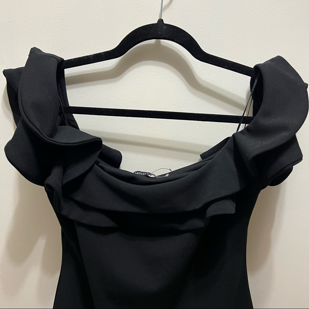 Mind Code Black Ruffle Shoulder LBD Size Large - Picture 3 of 6